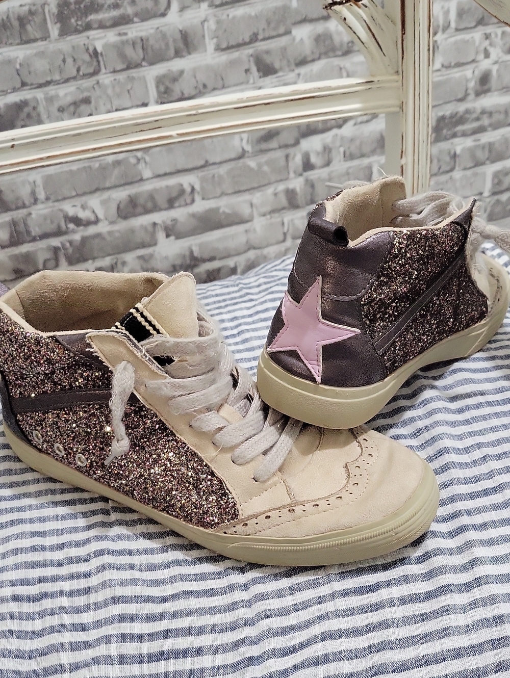 ShuShop Pewter Glitter High Top Sneaker, Pink Star Women's Sz 10 Shoe